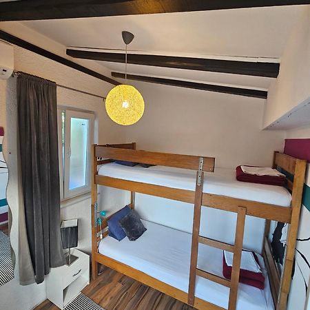 The Lazy Monkey Hostel & Apartments Zadar Buitenkant foto